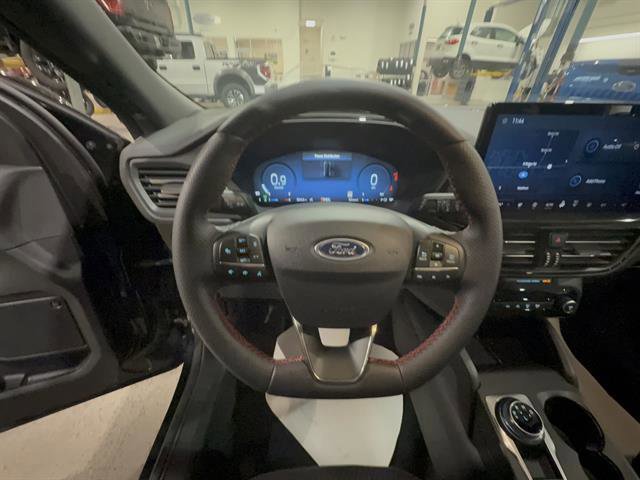 Certified 2023 Ford Escape ST-Line Select w/ Tech Pack #2 image 15