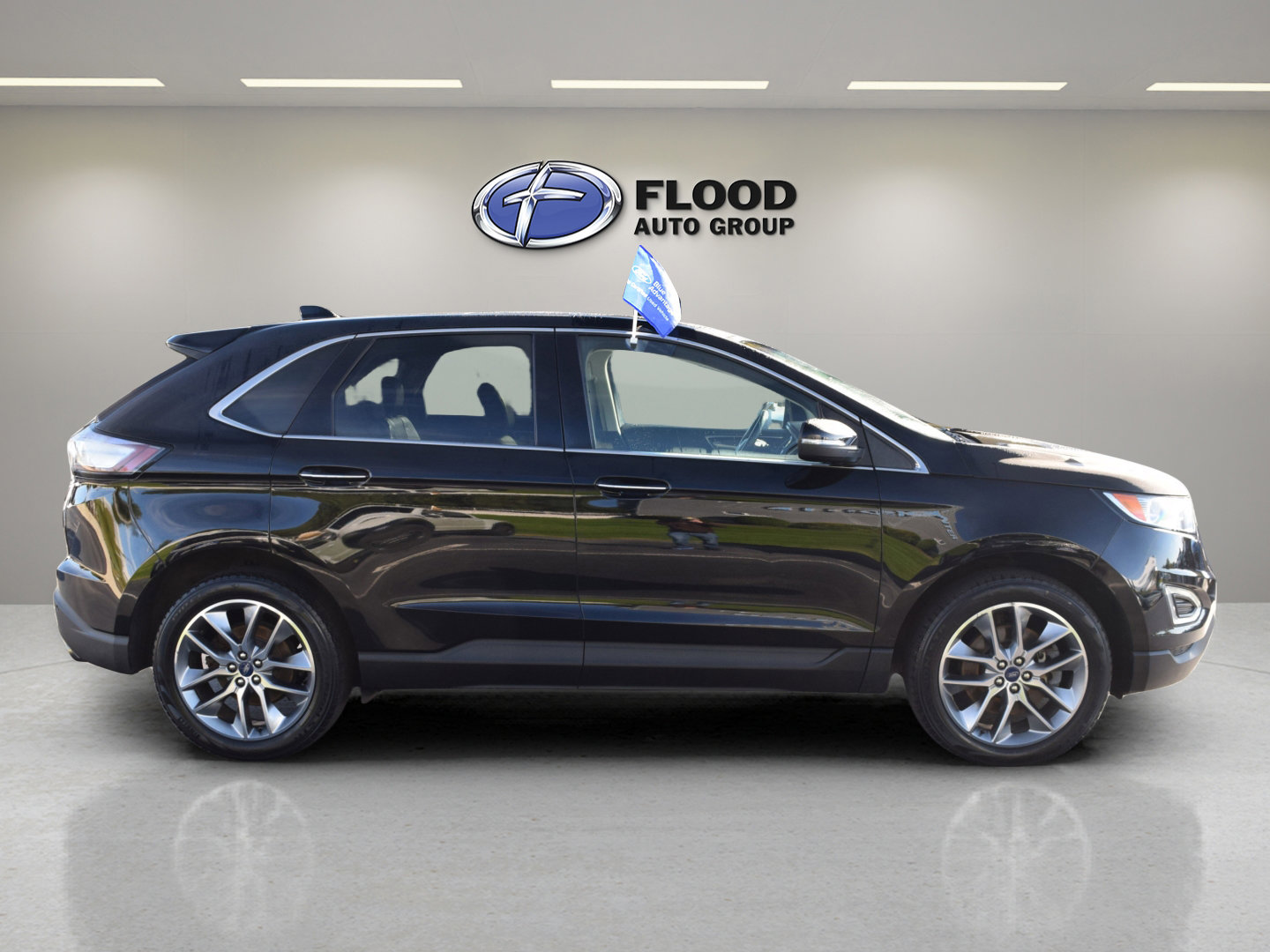 Certified 2018 Ford Edge Titanium w/ Equipment Group 301A image 3