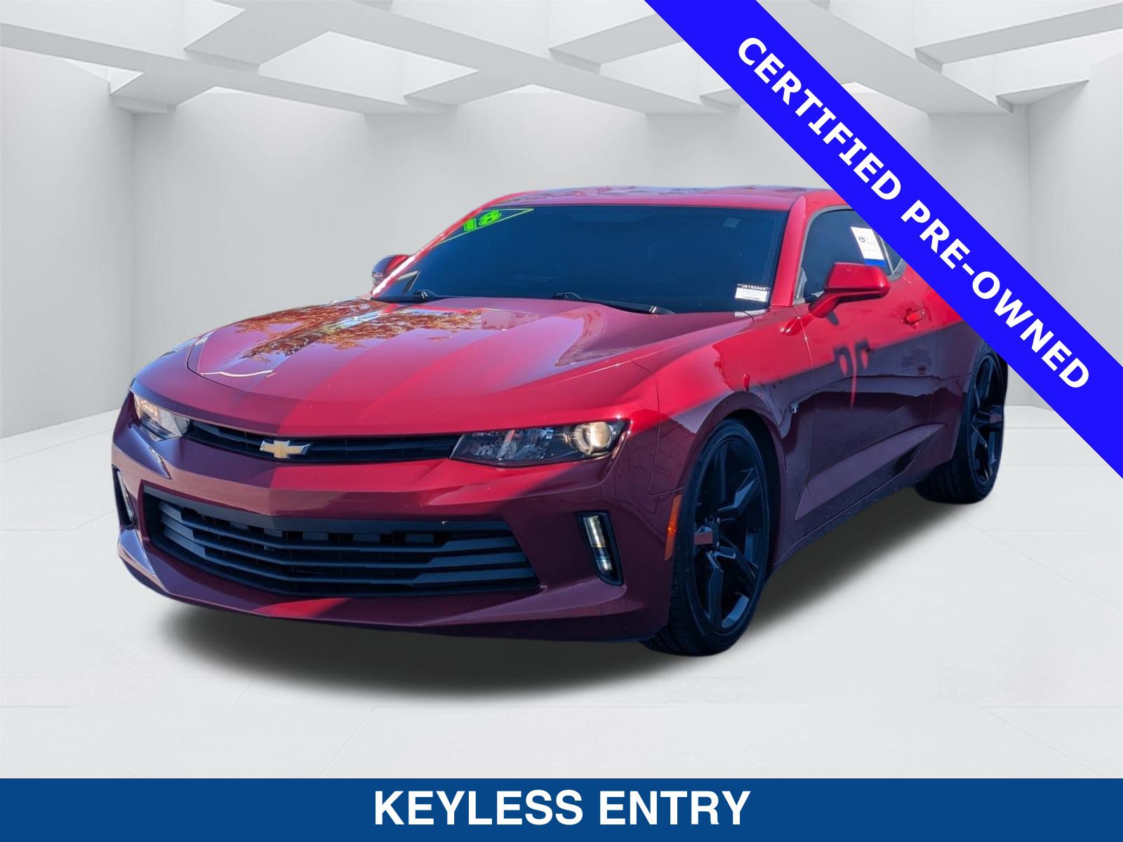 Used 2018 Chevrolet Camaro LT RWD image 7
