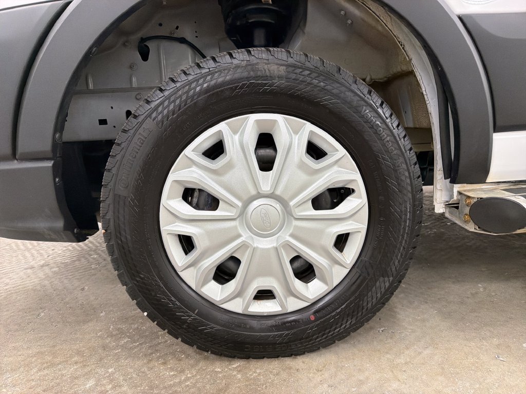 Certified 2025 Ford Transit 250 Low Roof w/ Exterior Upgrade Package RWD image 14