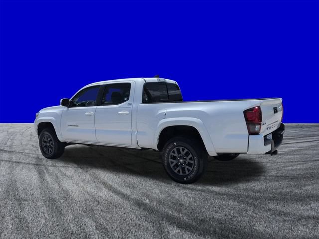 Used 2023 Toyota Tacoma SR5 w/ Technology Package AWD/4WD image 6