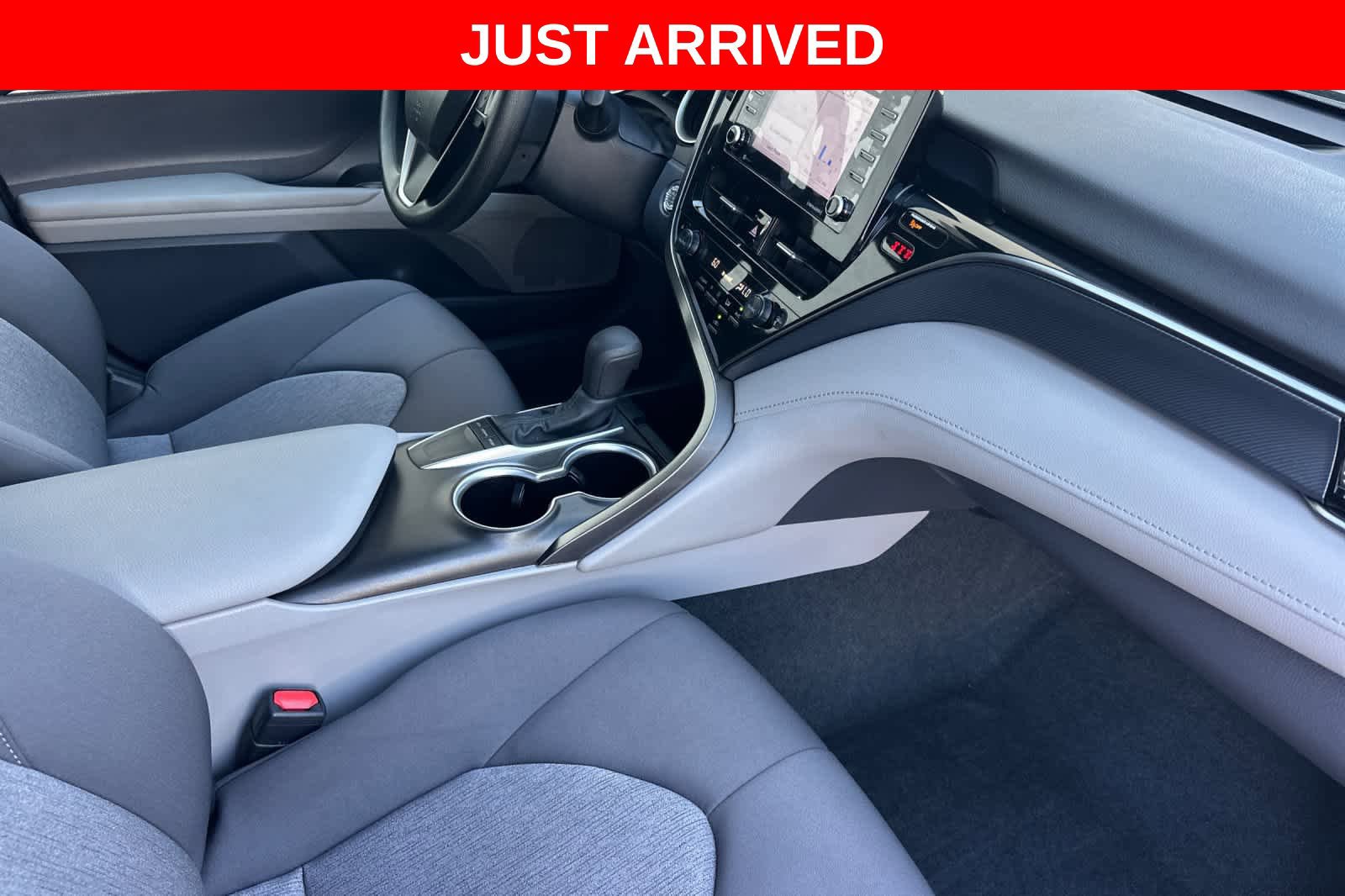 Used 2024 Toyota Camry LE w/ Convenience Package FWD image 16