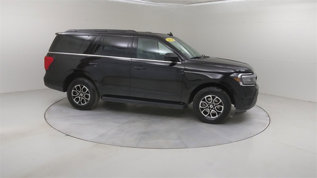 Certified 2024 Ford Expedition XLT image 13