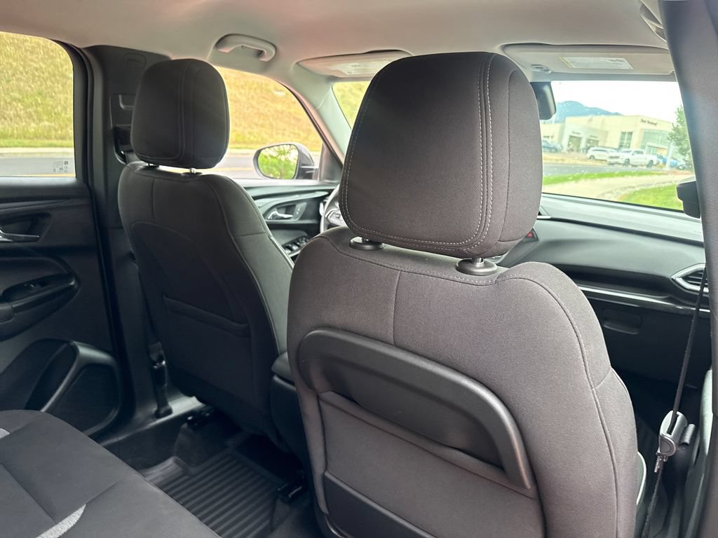 Used 2023 Chevrolet TrailBlazer LT AWD/4WD image 28