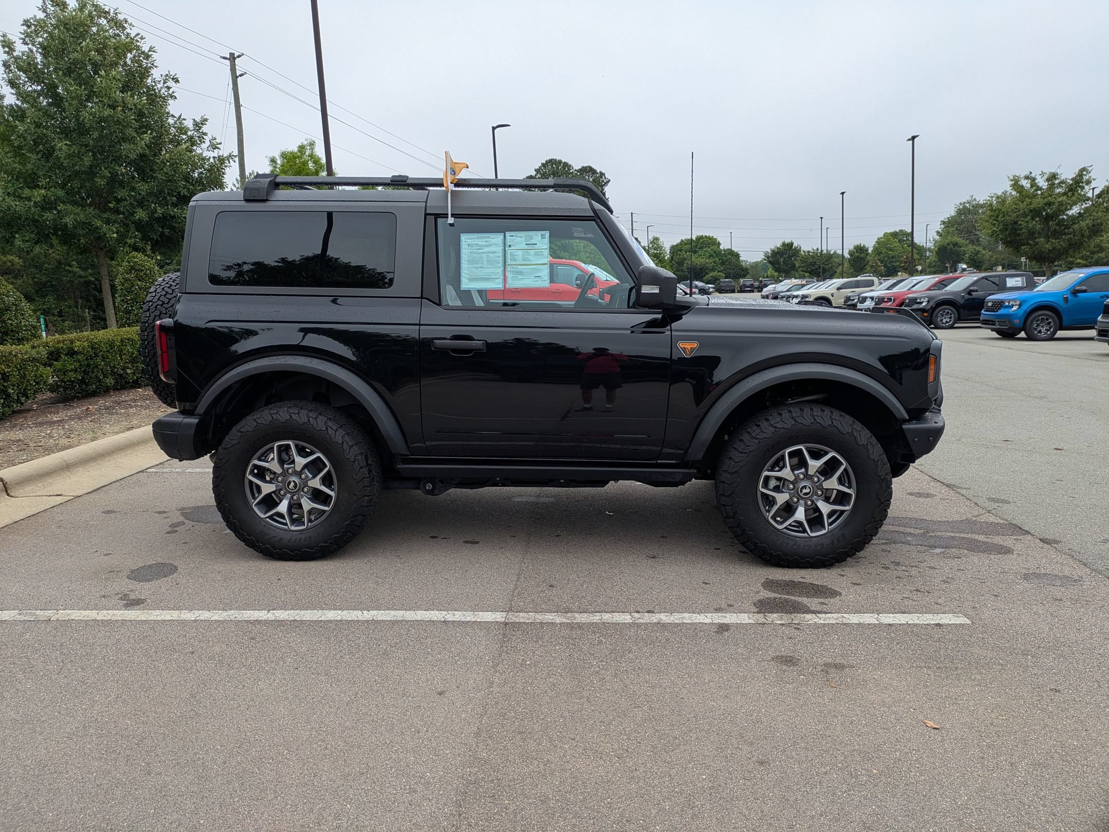 Certified 2024 Ford Bronco Badlands AWD/4WD image 3