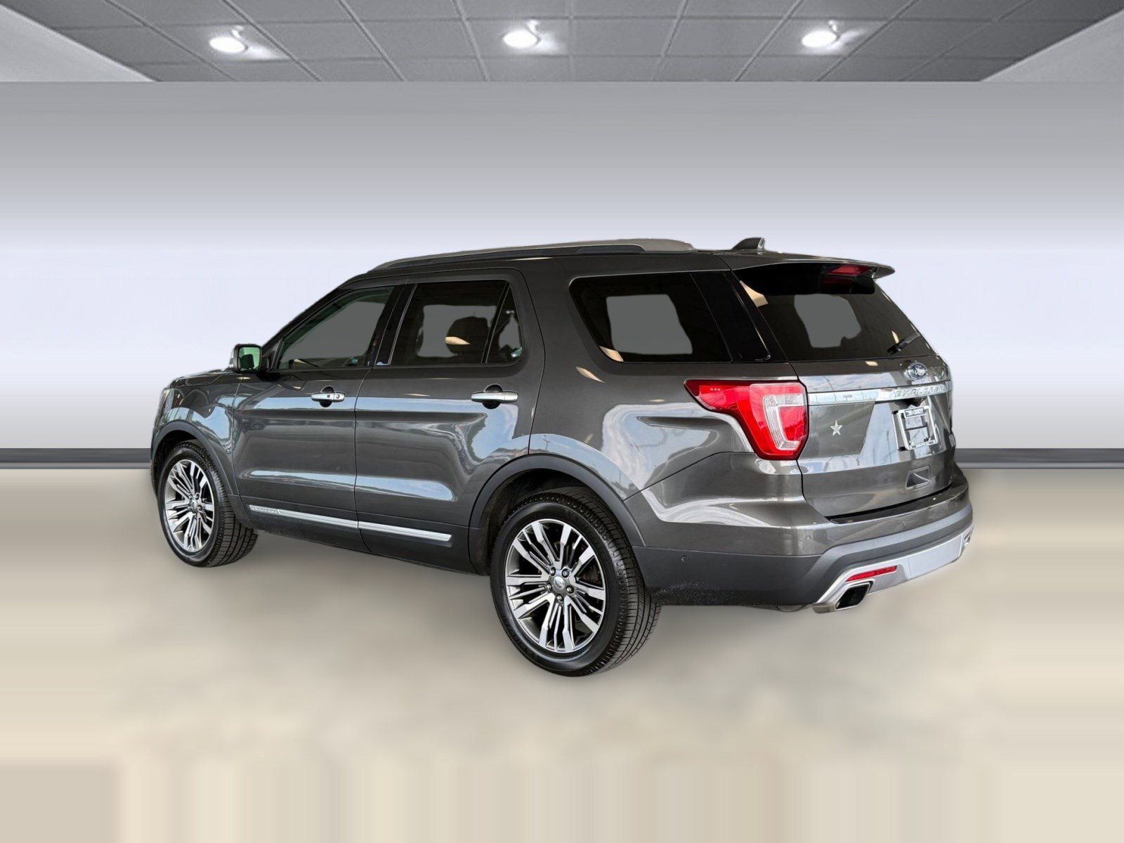 Certified 2017 Ford Explorer Platinum AWD/4WD image 3