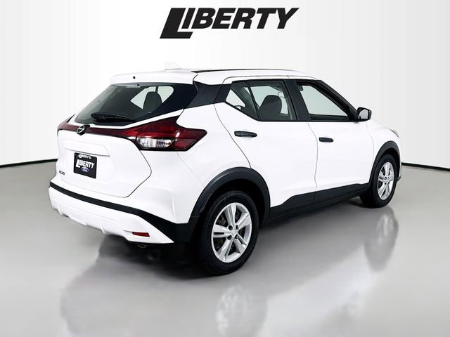 Used 2023 Nissan Kicks S image 7