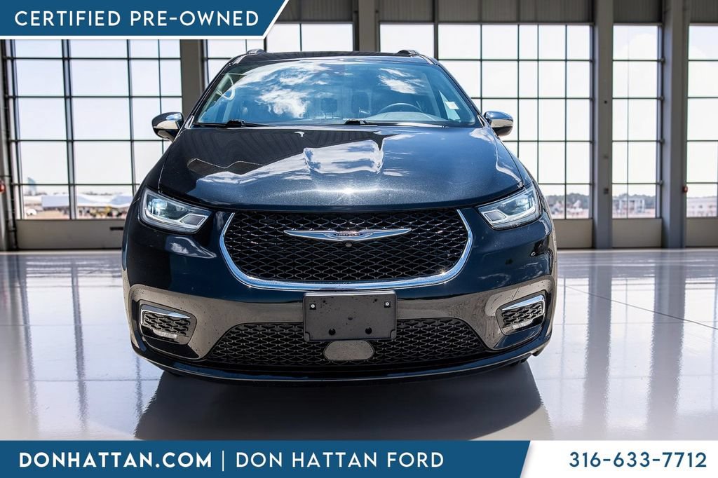 Used 2023 Chrysler Pacifica Limited FWD image 24