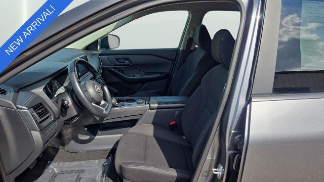 Used 2024 Nissan Rogue S AWD/4WD image 9