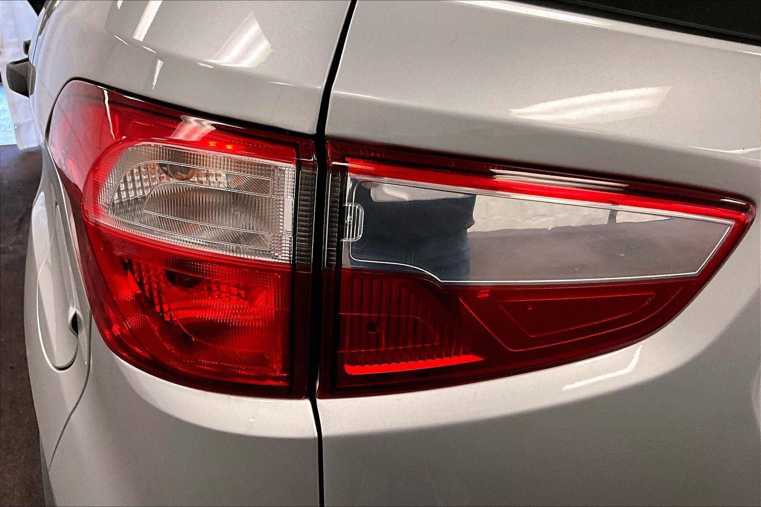 Certified 2021 Ford EcoSport S image 28