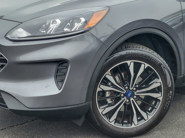 Certified 2022 Ford Escape SE w/ SE Sport Appearance Package image 9