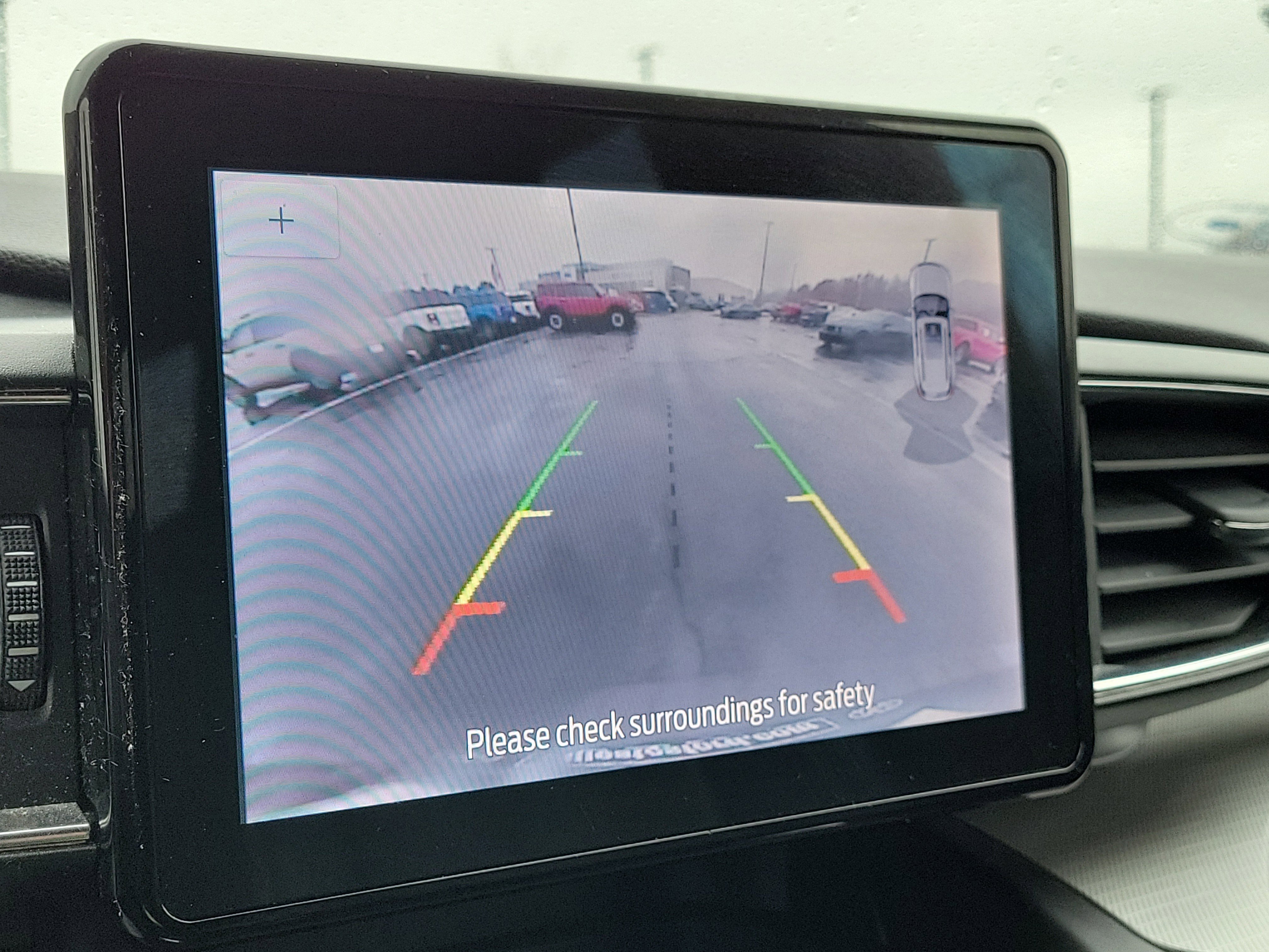 Certified 2020 Ford Explorer XLT w/ Equipment Group 202A image 27