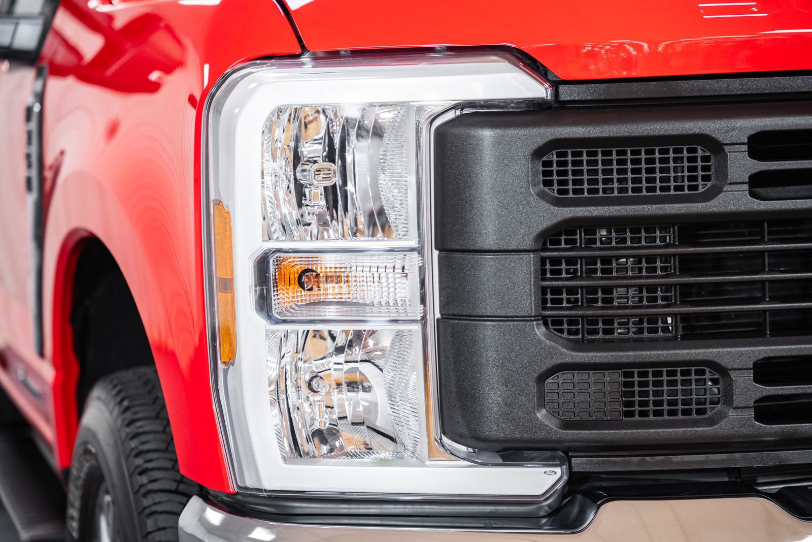 Certified 2024 Ford F350 XL w/ XL Chrome Package image 13