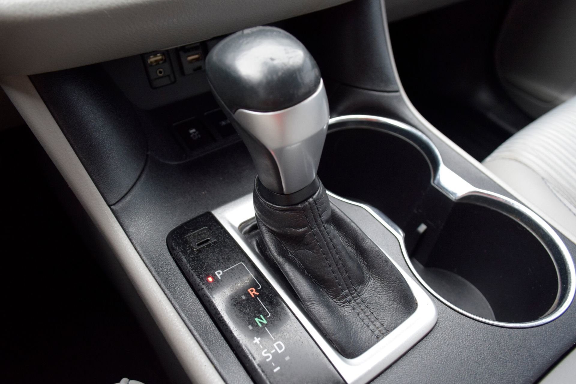 Used 2019 Toyota Highlander Plus FWD image 14