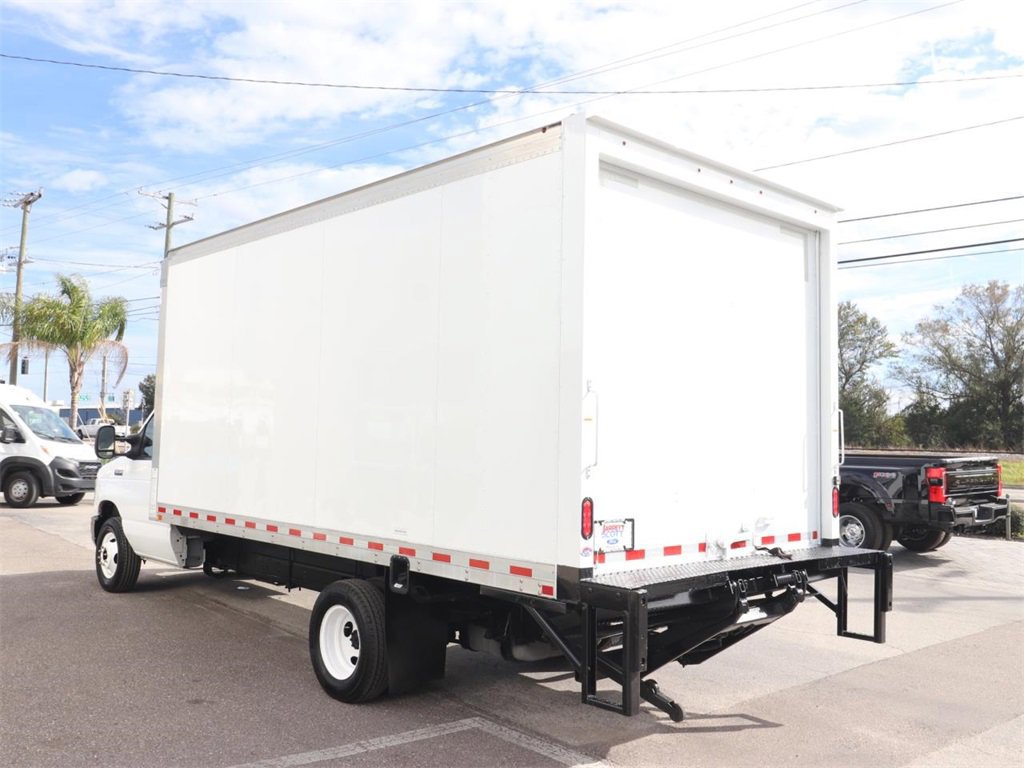 Certified 2022 Ford E-350 and Econoline 350 Super Duty w/ Power Windows & Locks Group image 3