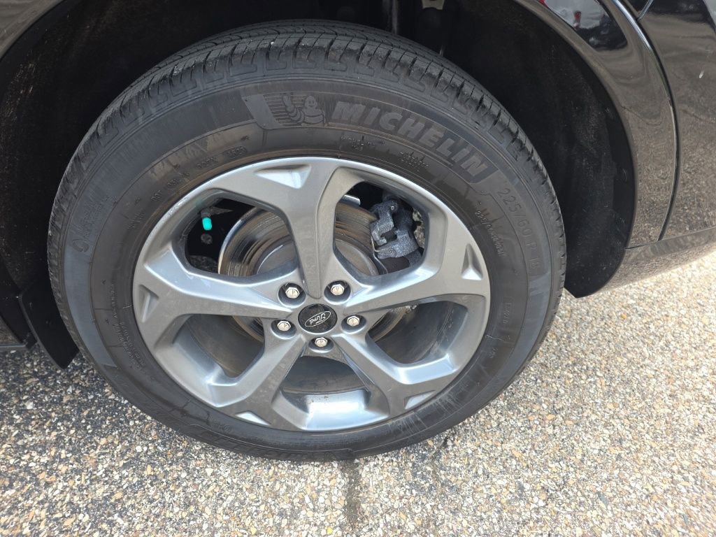 Certified 2024 Ford Escape ST-Line w/ Tech Pack #1 image 16