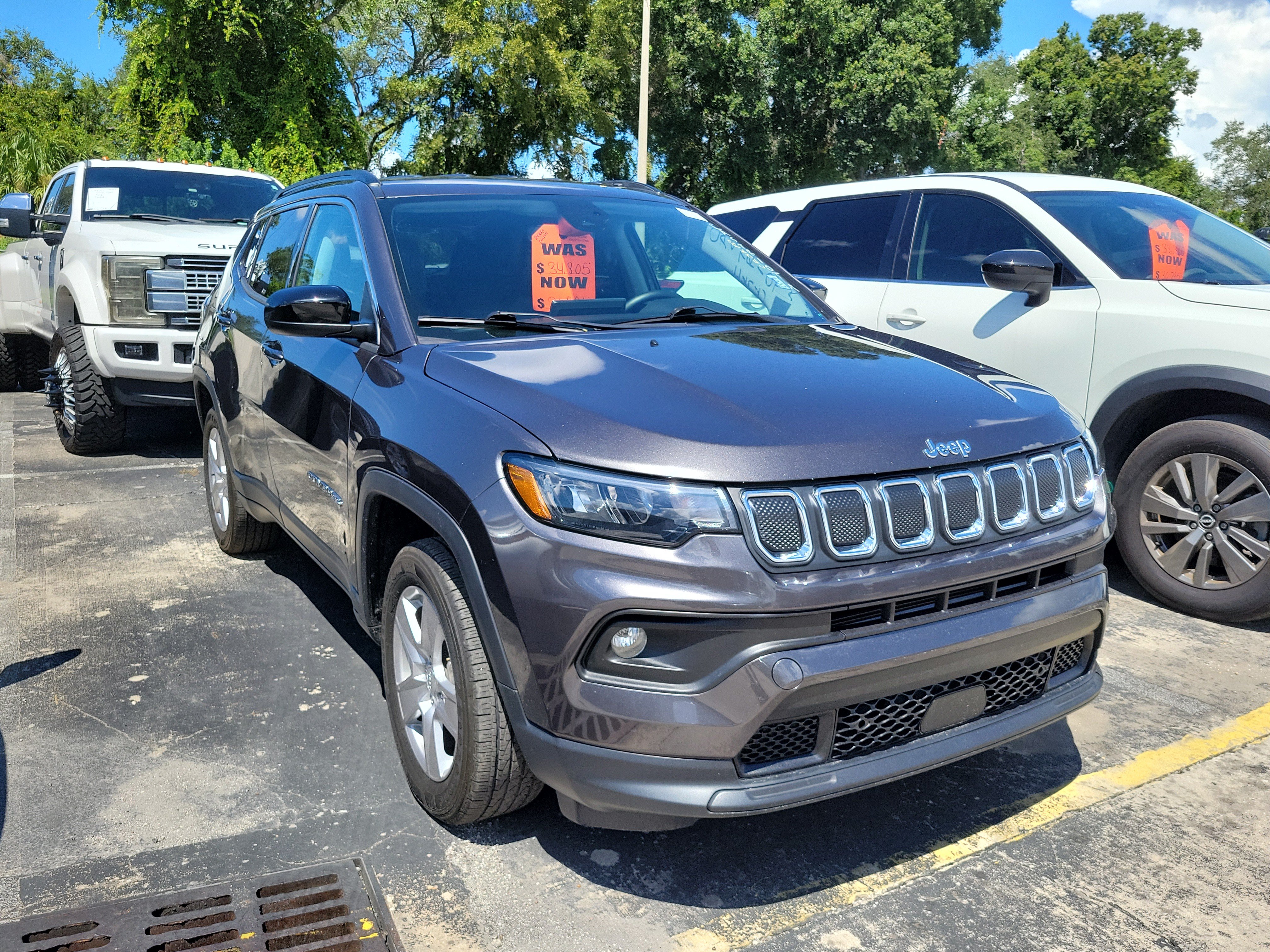 Used 2022 Jeep Compass Latitude w/ Convenience Group AWD/4WD image 6