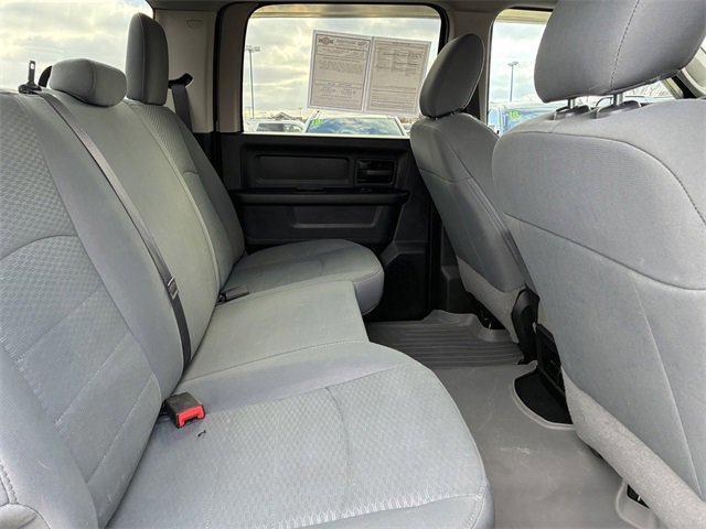 Used 2018 RAM 2500 Tradesman w/ Chrome Appearance Group image 16