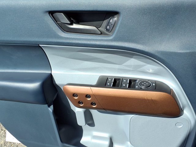 Certified 2023 Ford Maverick Lariat AWD/4WD image 18