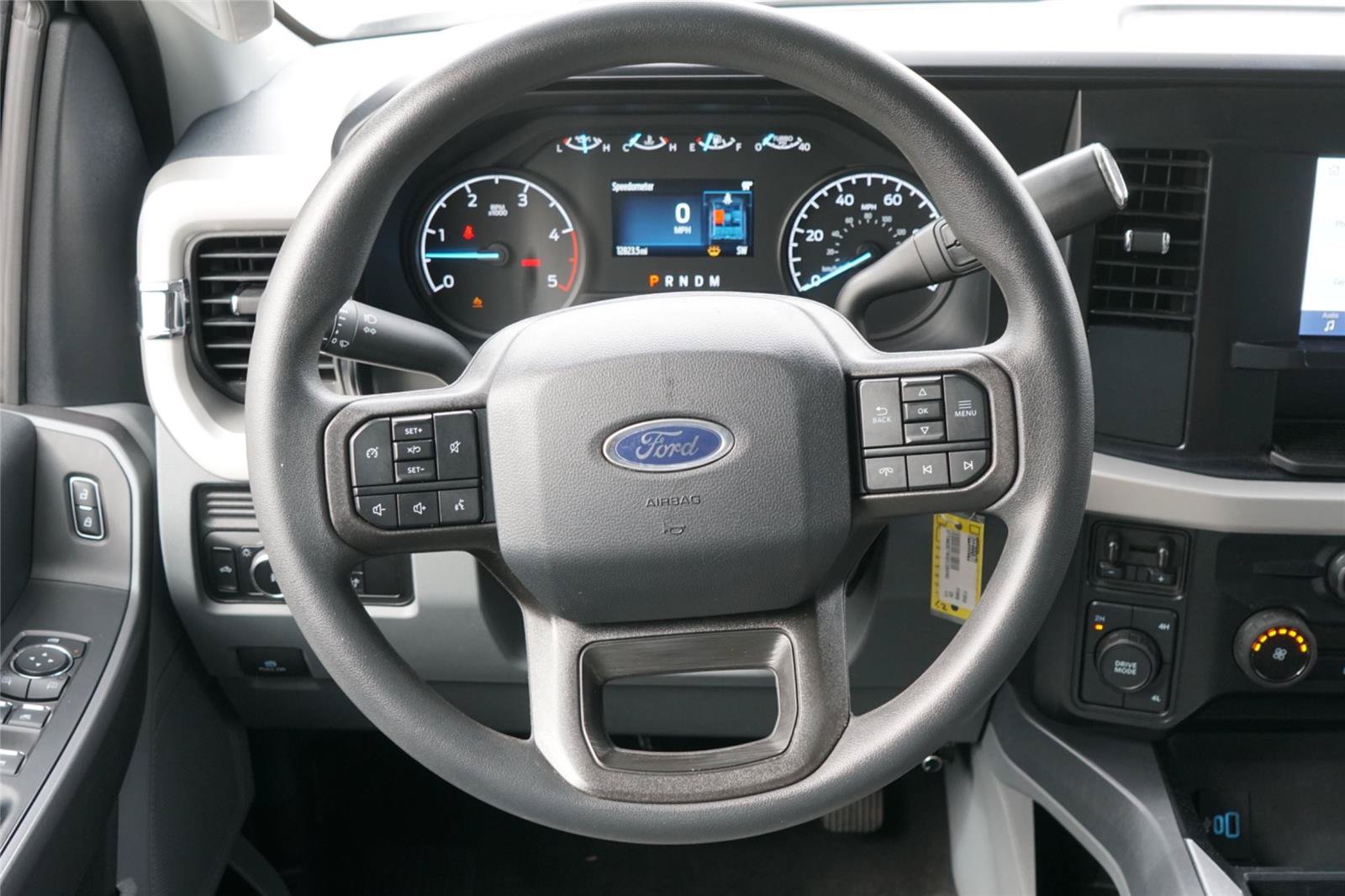 Certified 2025 Ford F350 XLT w/ 360-Degree Camera Package AWD/4WD image 26