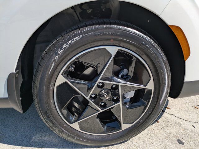 Used 2025 Kia Soul EX image 10