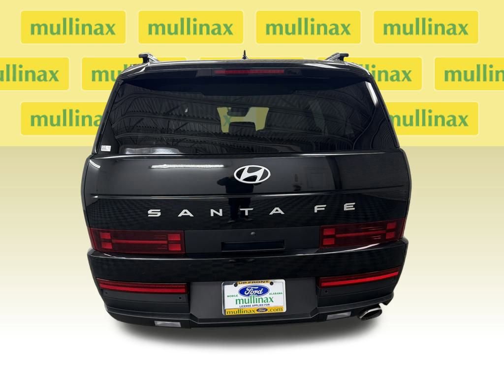 Used 2025 Hyundai Santa Fe SEL image 4