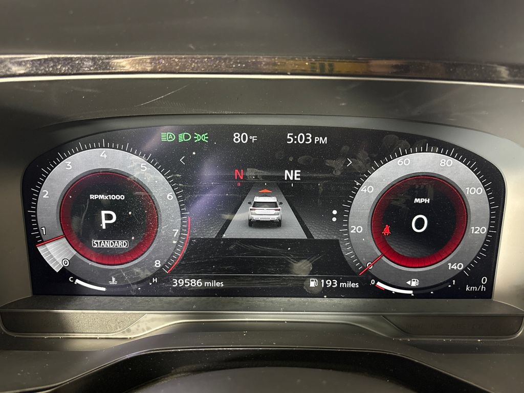 Used 2024 Nissan Pathfinder Platinum FWD image 15