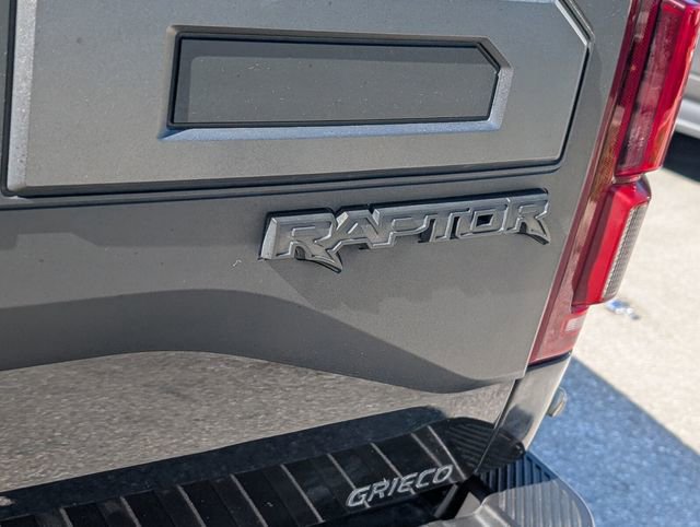 Certified 2019 Ford F150 Raptor w/ Equipment Group 802A Luxury image 17