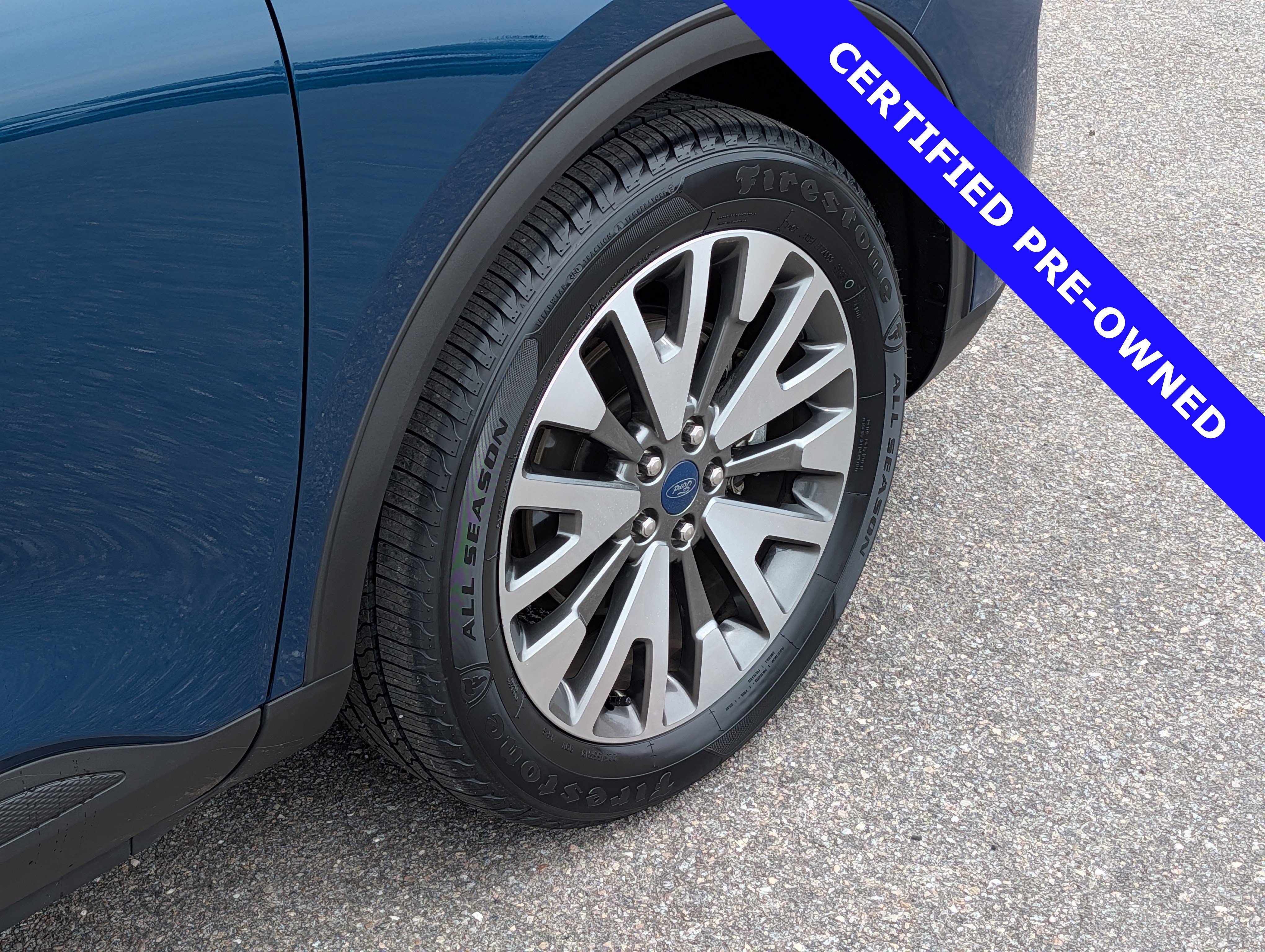 Certified 2020 Ford Escape Titanium AWD/4WD image 12