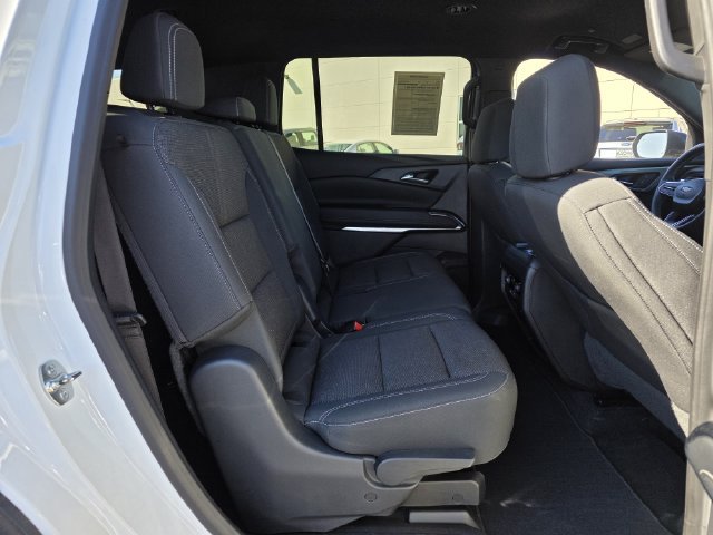 Used 2024 Chevrolet Traverse LS FWD image 32