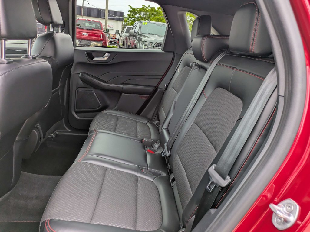 Certified 2023 Ford Escape ST-Line w/ Tech Pack #1 FWD image 15