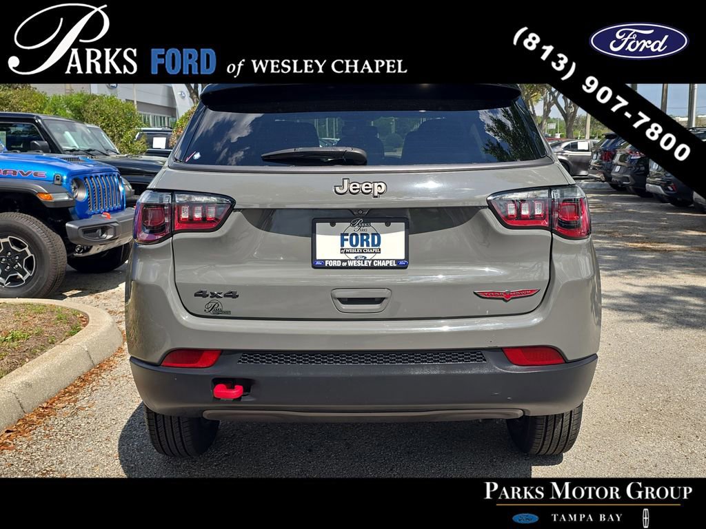 Used 2022 Jeep Compass Trailhawk image 4