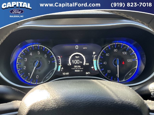 Used 2025 Chrysler Pacifica Select FWD image 25