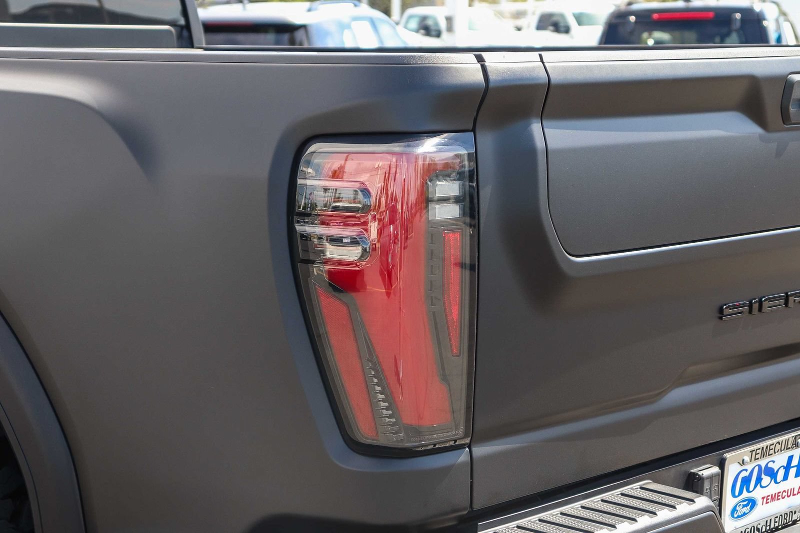 Used 2025 GMC Sierra 2500 AT4 w/ AT4 Premium Plus Package AWD/4WD image 7