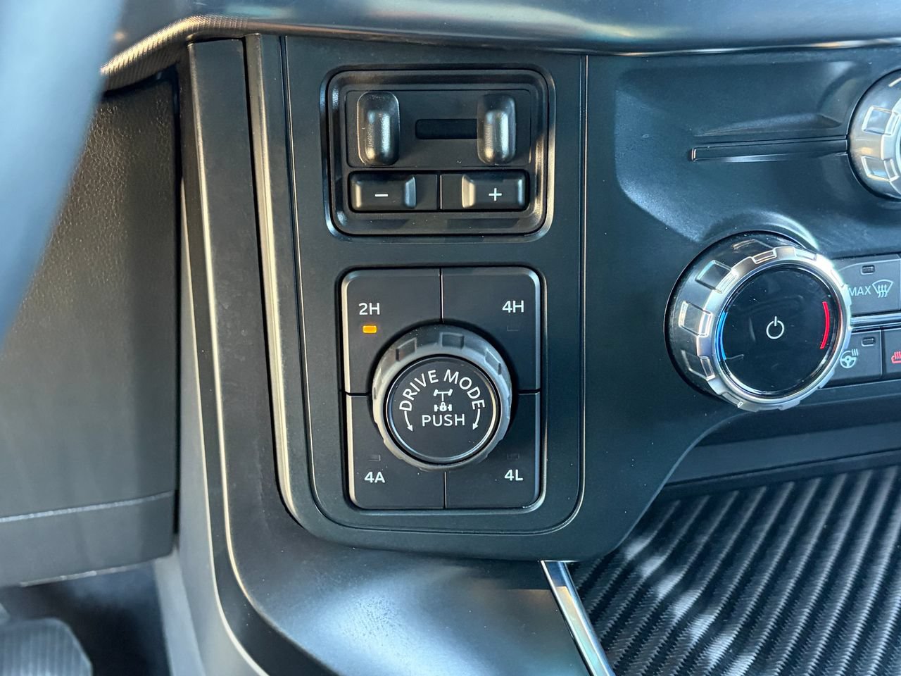Certified 2025 Ford F150 Raptor AWD/4WD image 29