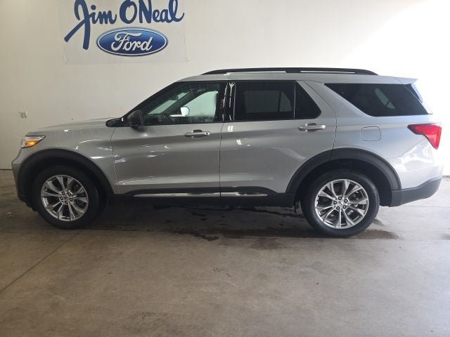 Certified 2023 Ford Explorer XLT w/ Equipment Group 202A AWD/4WD image 28