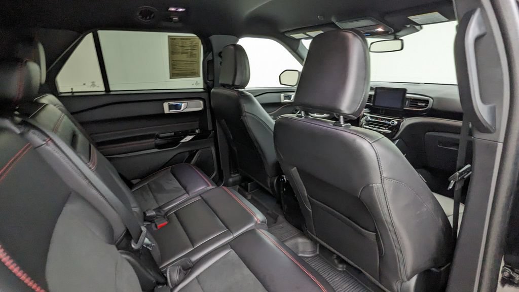 Certified 2023 Ford Explorer ST-Line AWD/4WD image 40