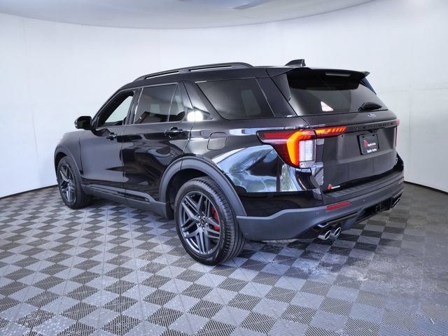 Certified 2025 Ford Explorer ST AWD/4WD image 6