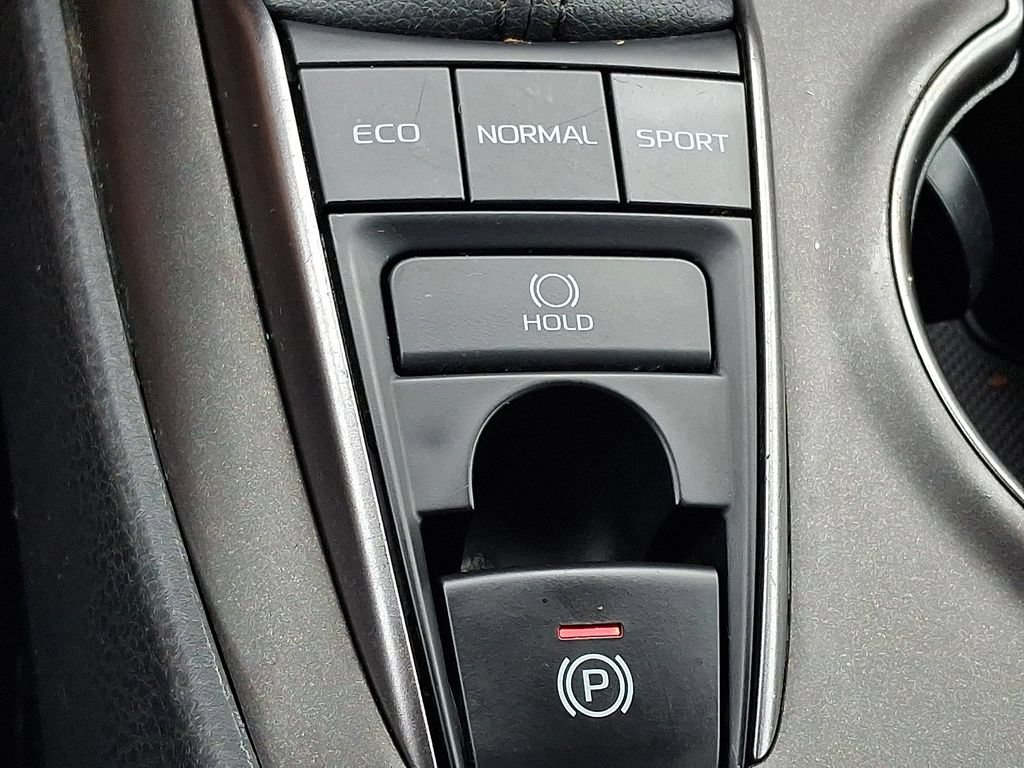 Used 2024 Toyota Camry XSE FWD image 22
