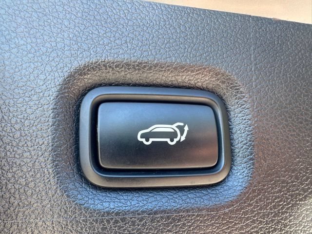 Used 2023 Hyundai Santa Fe Calligraphy AWD/4WD image 13