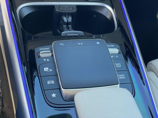 Used 2023 Mercedes-Benz EQB 300 4MATIC image 18