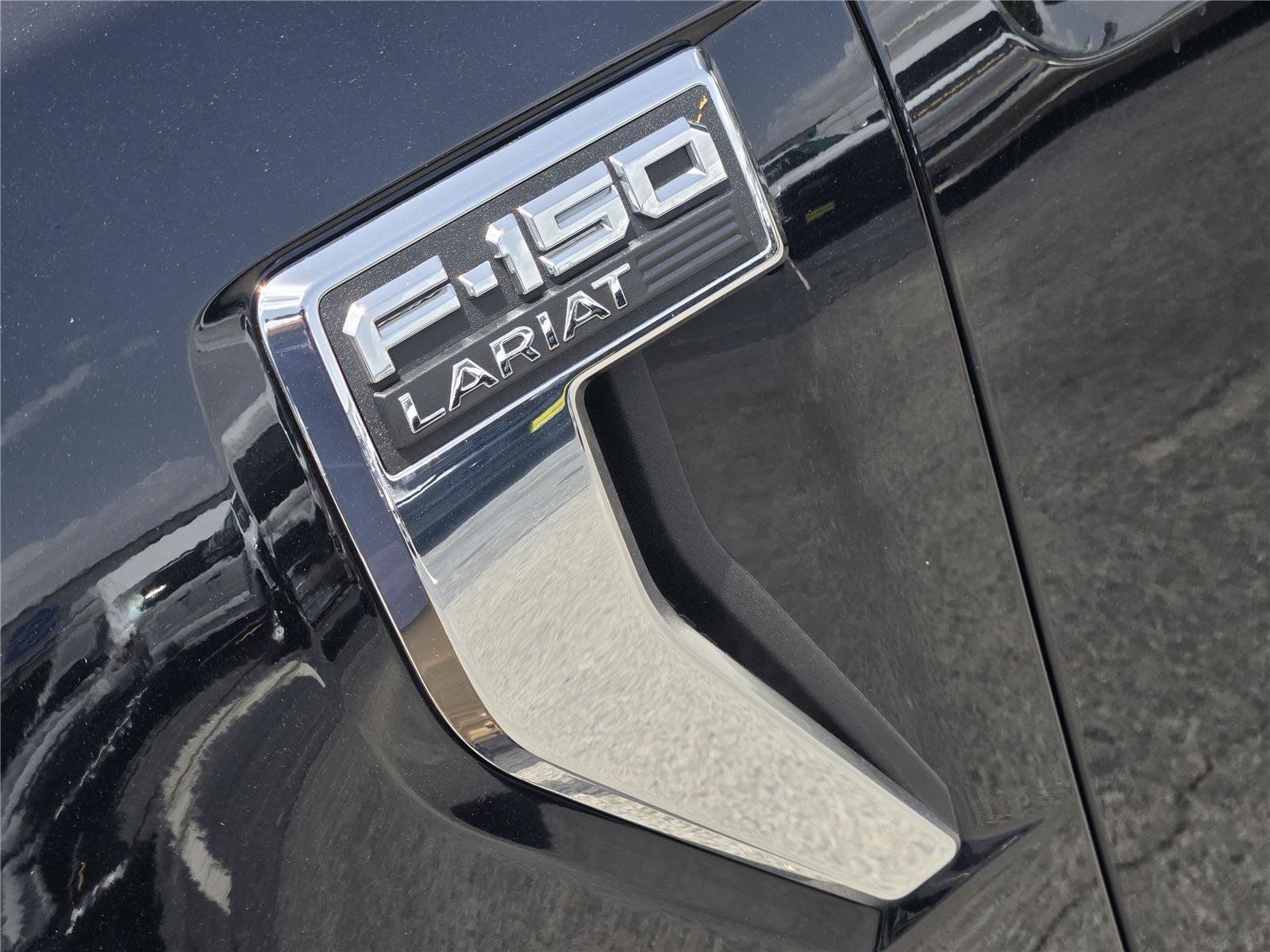 Certified 2025 Ford F150 Lariat w/ Equipment Group 501A Mid AWD/4WD image 11