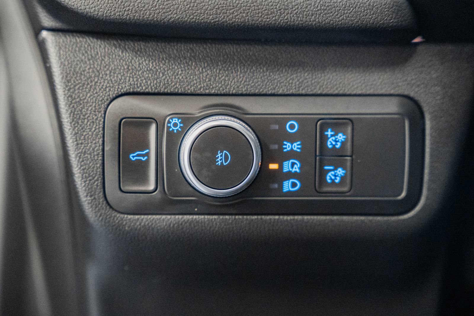 Certified 2022 Ford Escape Titanium image 45