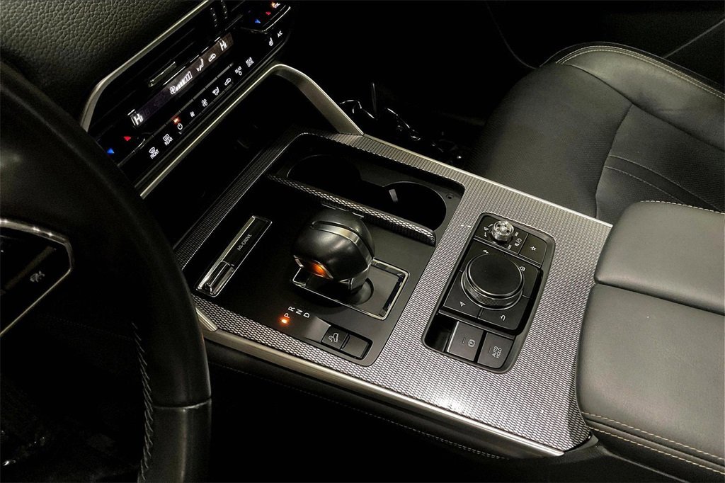 Used 2024 MAZDA CX-90 3.3 Turbo w/ Preferred Plus image 16