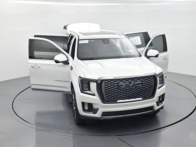 Used 2023 GMC Yukon XL Denali Ultimate AWD/4WD image 57