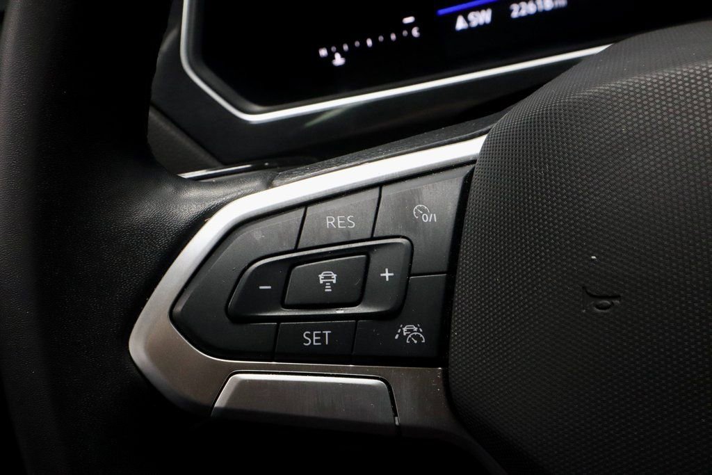 Used 2024 Volkswagen Tiguan Wolfsburg Edition image 29
