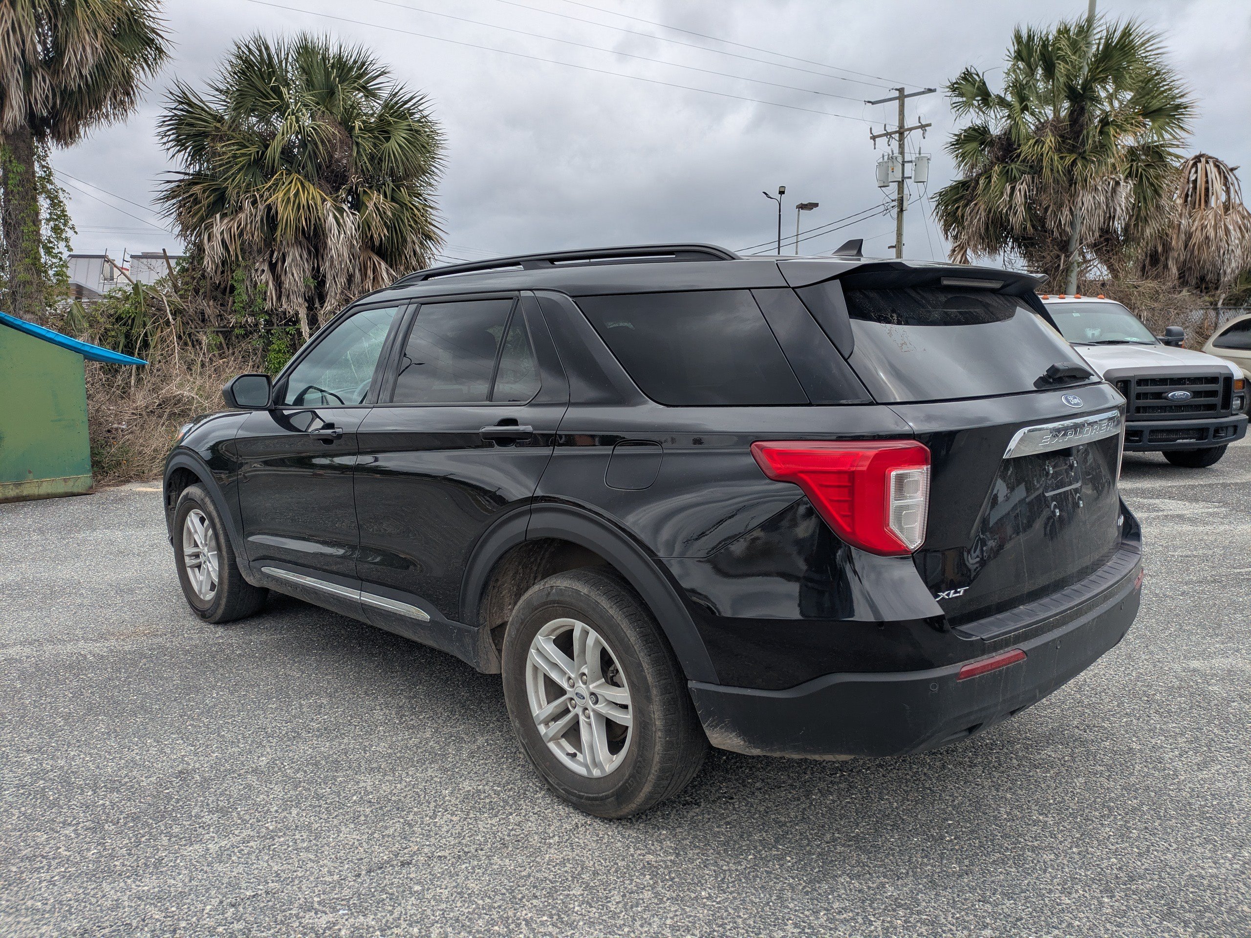 Certified 2023 Ford Explorer XLT AWD/4WD image 6