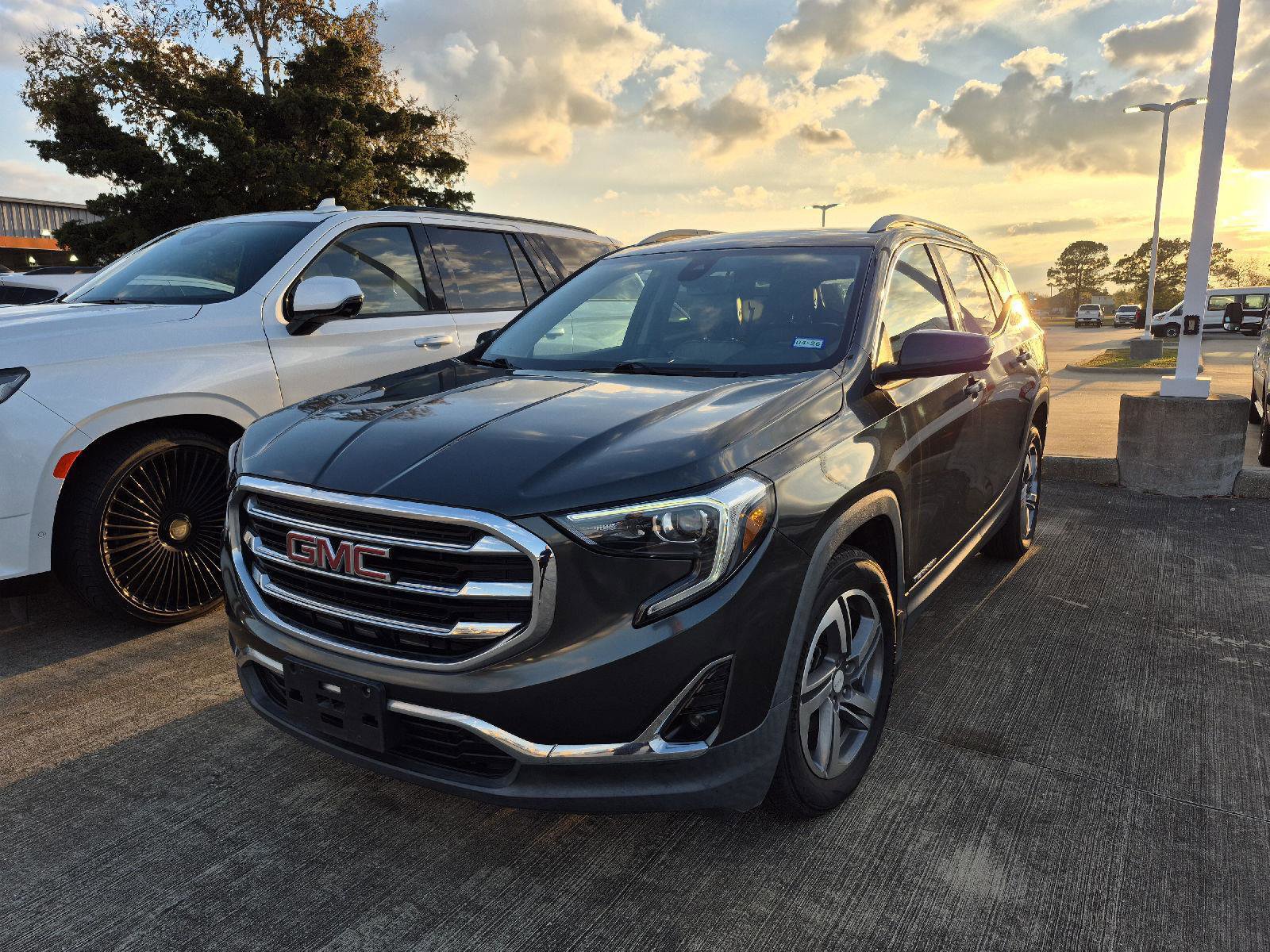 Used 2018 GMC Terrain SLT w/ Preferred Package image 1