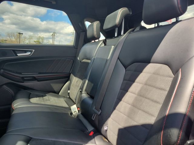 Certified 2024 Ford Edge ST-Line AWD/4WD image 28
