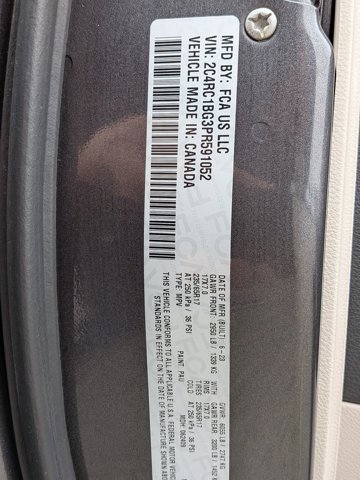 Used 2023 Chrysler Pacifica Touring-L FWD image 32